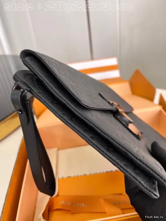 Frstbag ru POCHETTE VUITTON S-LOCK LOUIS 0406